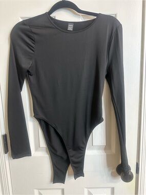 Cute Black Long-Sleeve One-Piece Bodysuit